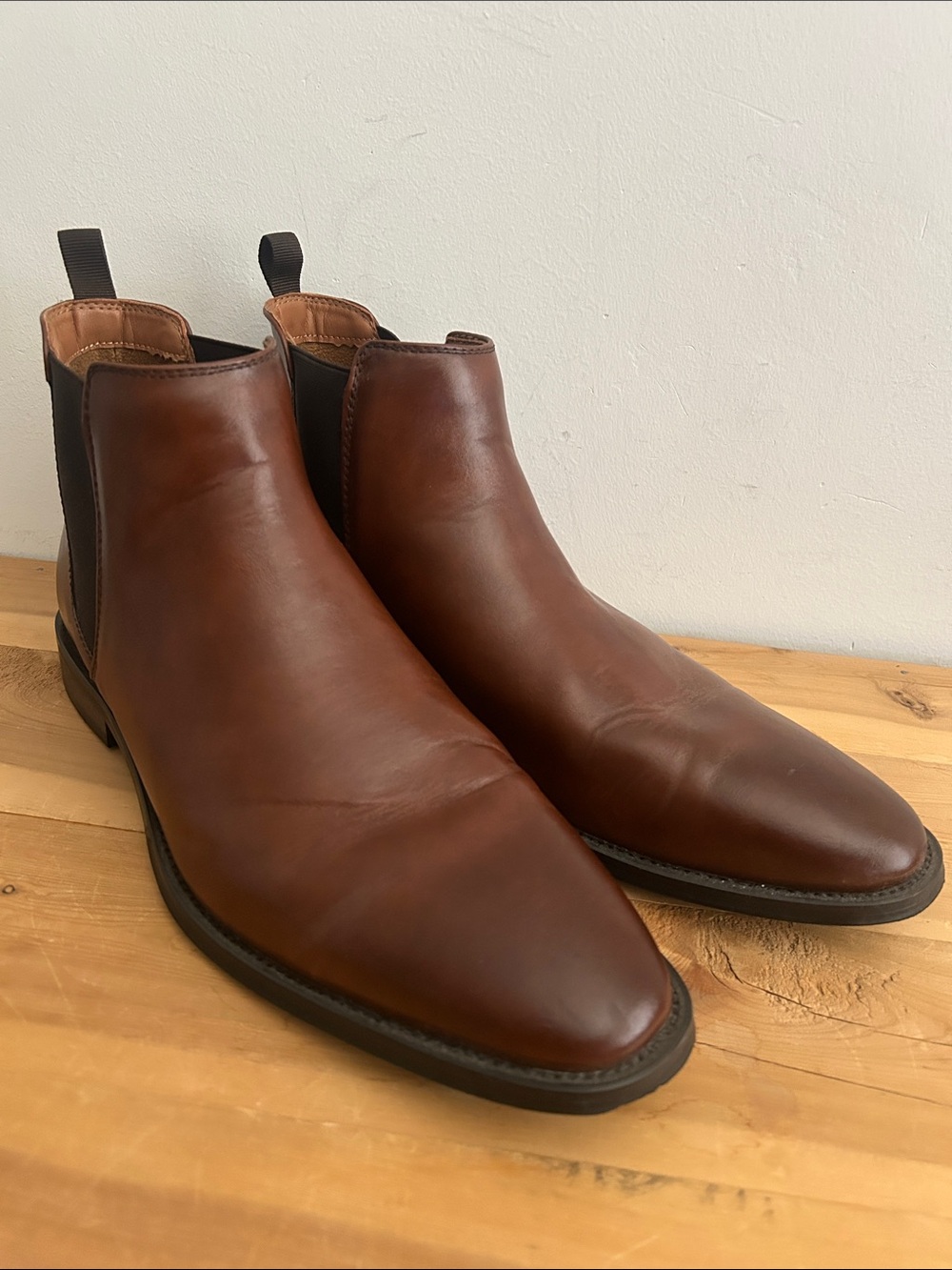 Men's Brown Leather Chukka Boots - Sleek Slip-On Style